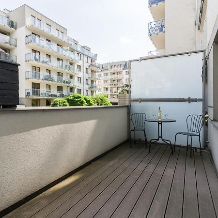 Czarnieckiego Apartment With Balcony Poznan By Noclegi Renters Εξωτερικό φωτογραφία